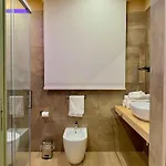 Alojamento de Acomodação e Pequeno-almoço Ludogà Luxury 3*